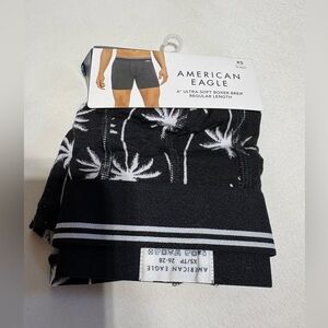 NWT American Eagle Outfitters Black and White Boxer Briefs